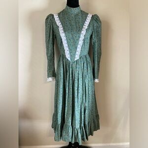 VTG late 70s long puff sleeve calico cottagecore maxi dress green floral prairie